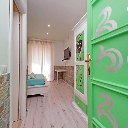 Апартаменты Lucky Domus Appio Рим Экстерьер фото